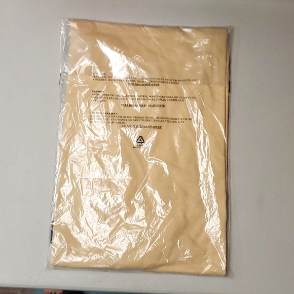 ❤️NWT VINTAGE TORRID iDK WHATS GOING ON BUT ITS A LOT GRAPHIC TEE - PLUS SIZE - Picture 5 of 12